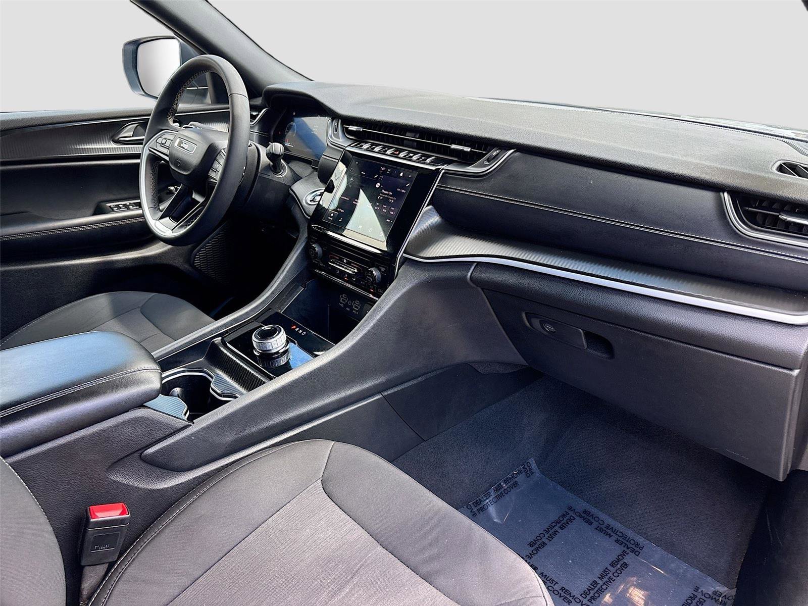 Used 2024 Jeep Grand Cherokee L Laredo image 33