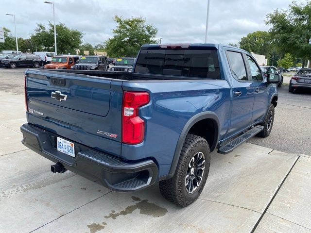 Used 2024 Chevrolet Silverado 1500 ZR2 w/ Technology Package AWD/4WD image 3