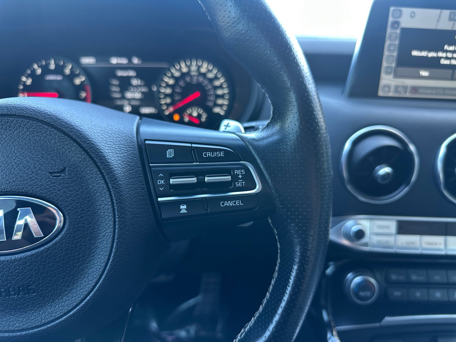 Used 2018 Kia Stinger GT2 image 20