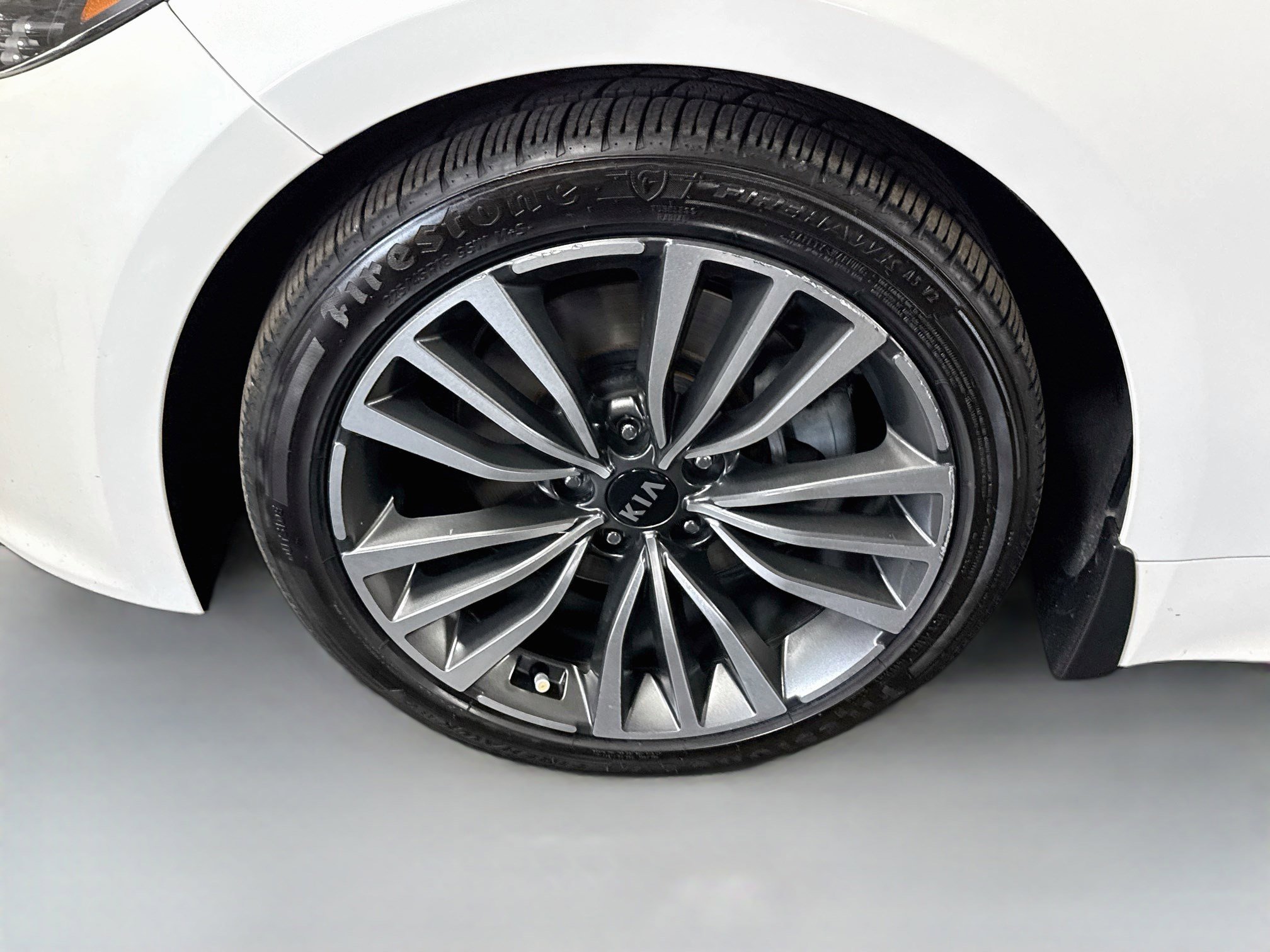 Used 2018 Kia Stinger Premium RWD image 38