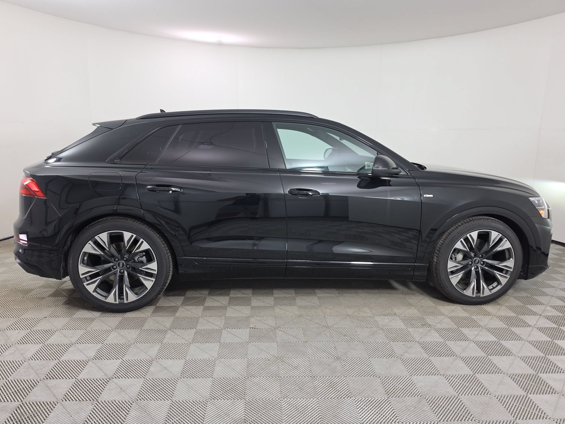 New 2026 Audi Q8 Premium Plus AWD/4WD image 8