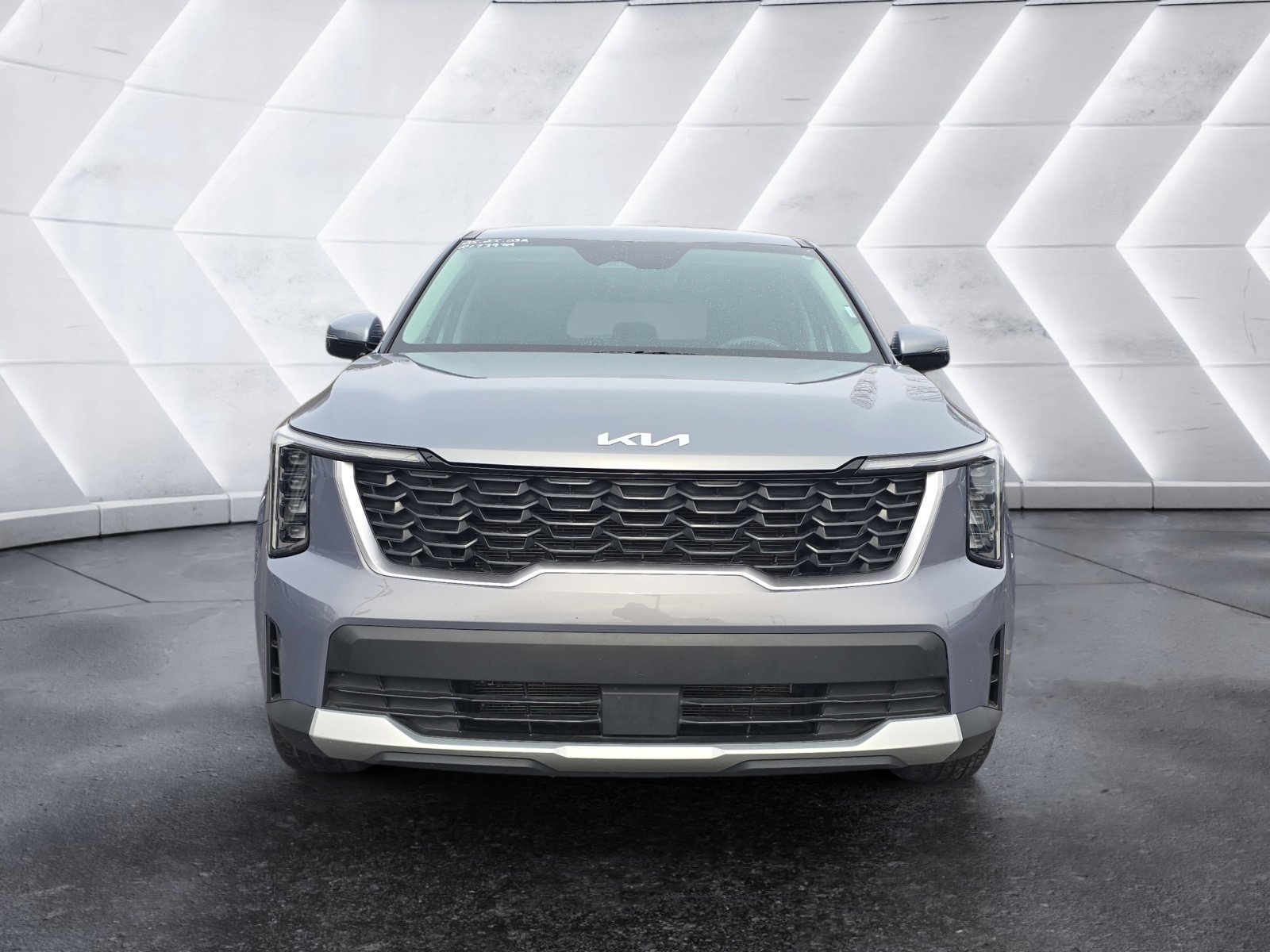 Used 2025 Kia Sorento LX image 8