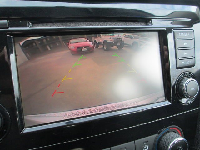 Used 2018 Nissan Rogue S AWD/4WD image 17