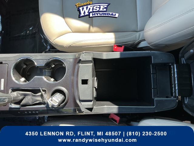 Used 2019 Ford Explorer XLT w/ Equipment Group 202A FWD image 24