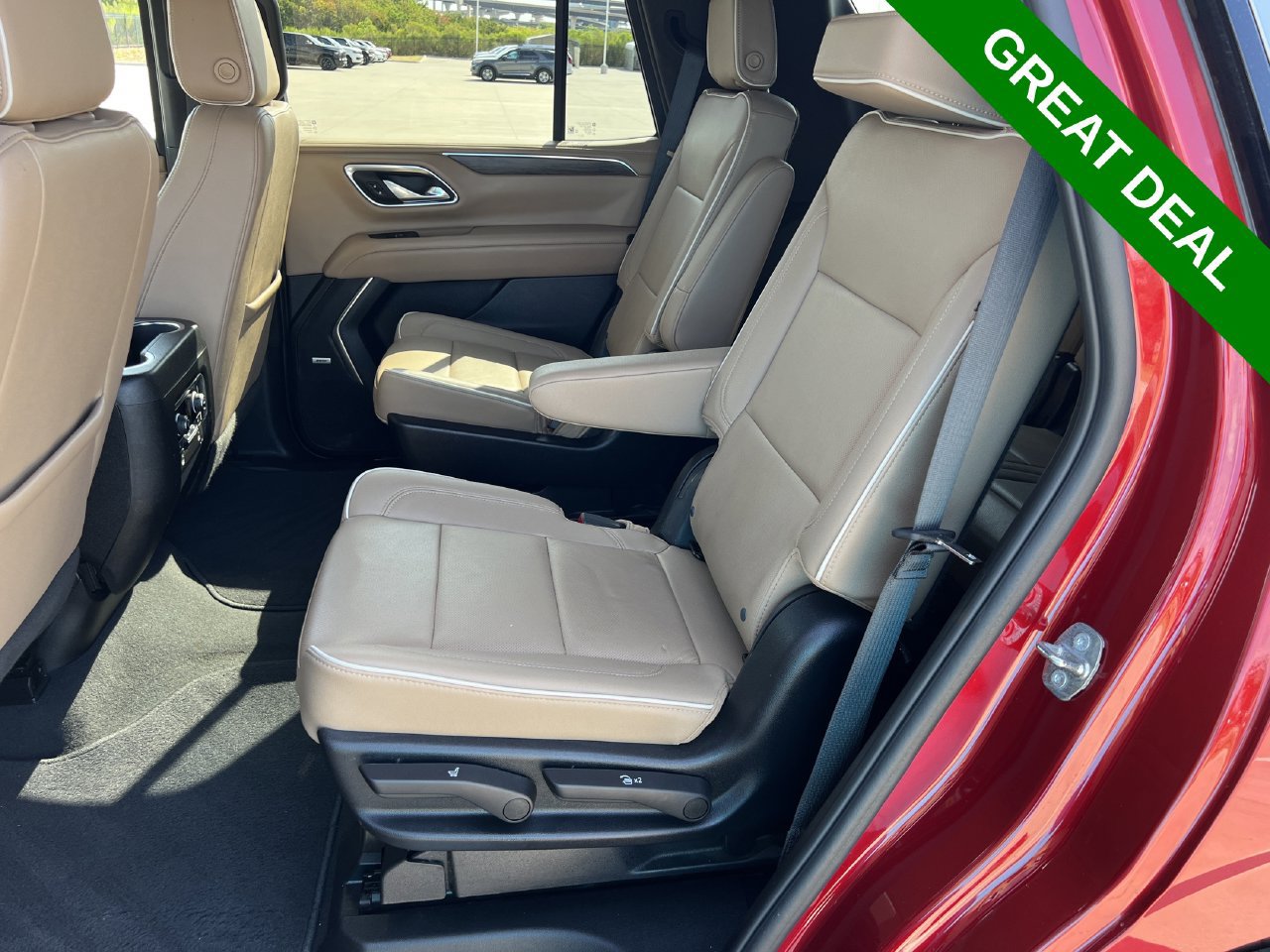 Used 2024 Chevrolet Tahoe Premier AWD/4WD image 26
