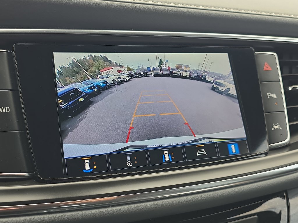 Used 2024 Buick Enclave Premium image 30
