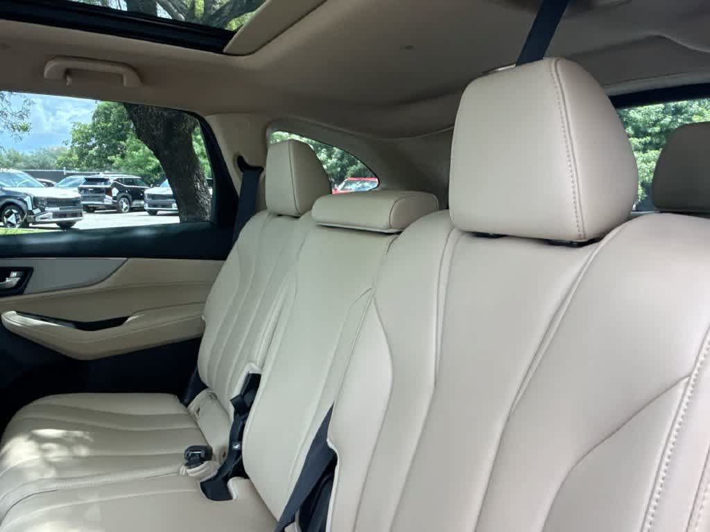 Used 2023 Acura MDX SH-AWD image 22