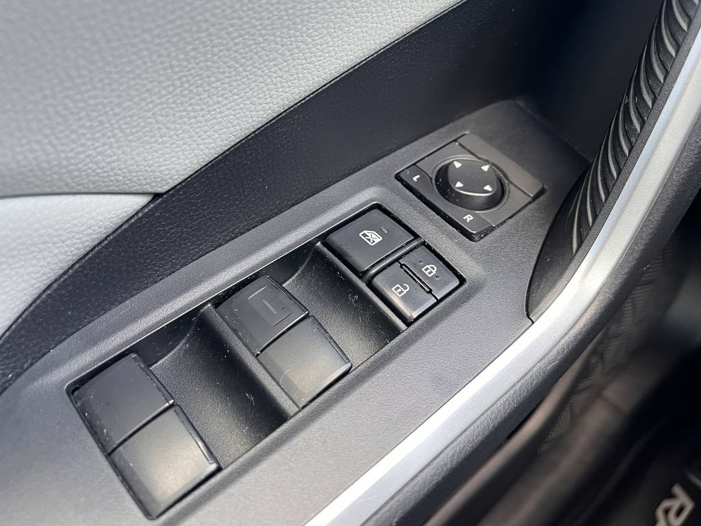 Used 2019 Toyota RAV4 XLE w/ Protection Package FWD image 29