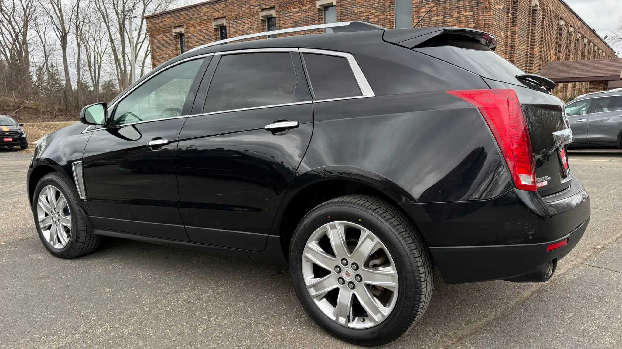 Used 2015 Cadillac SRX Luxury w/ Driver Awareness Package image 6