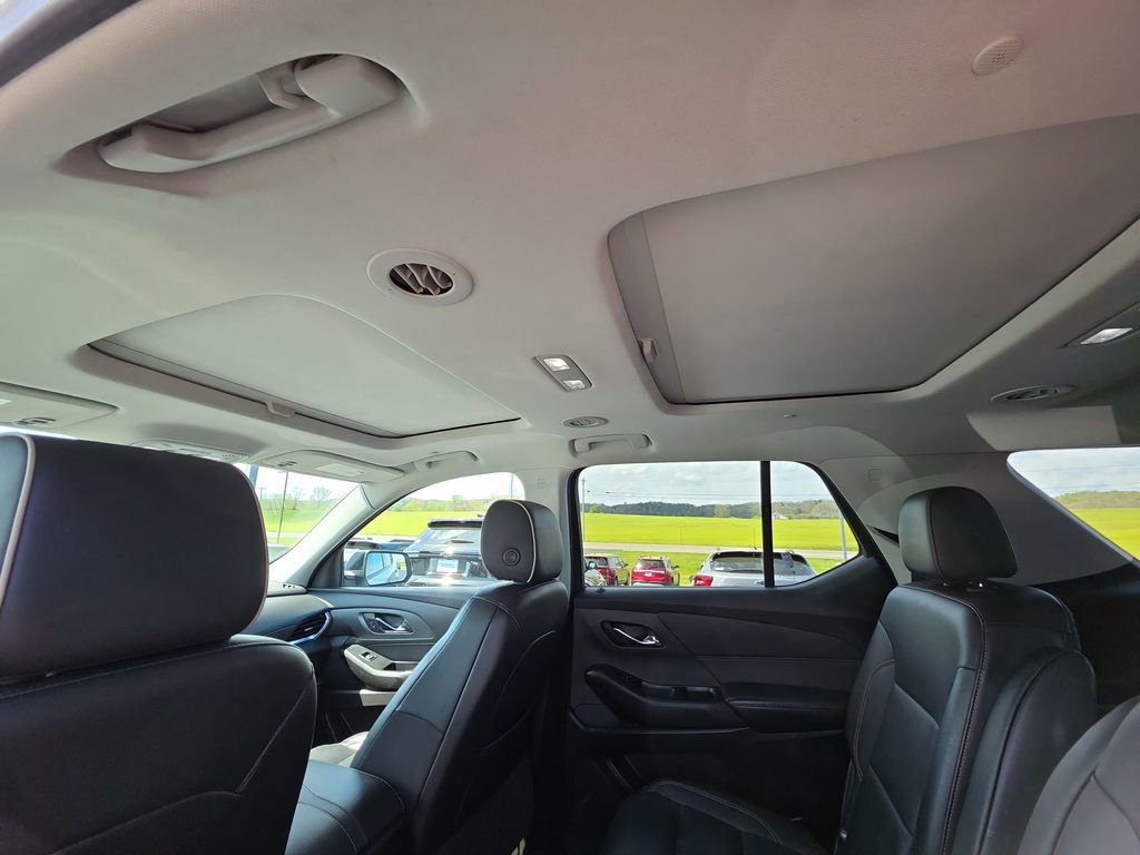 Used 2021 Chevrolet Traverse Premier w/ Redline Edition image 21