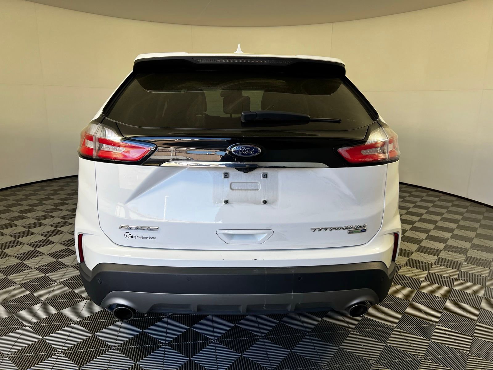 Used 2020 Ford Edge Titanium w/ Equipment Group 301A image 6