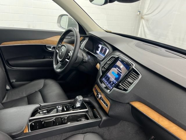 Used 2023 Volvo XC90 B6 Plus AWD/4WD image 29