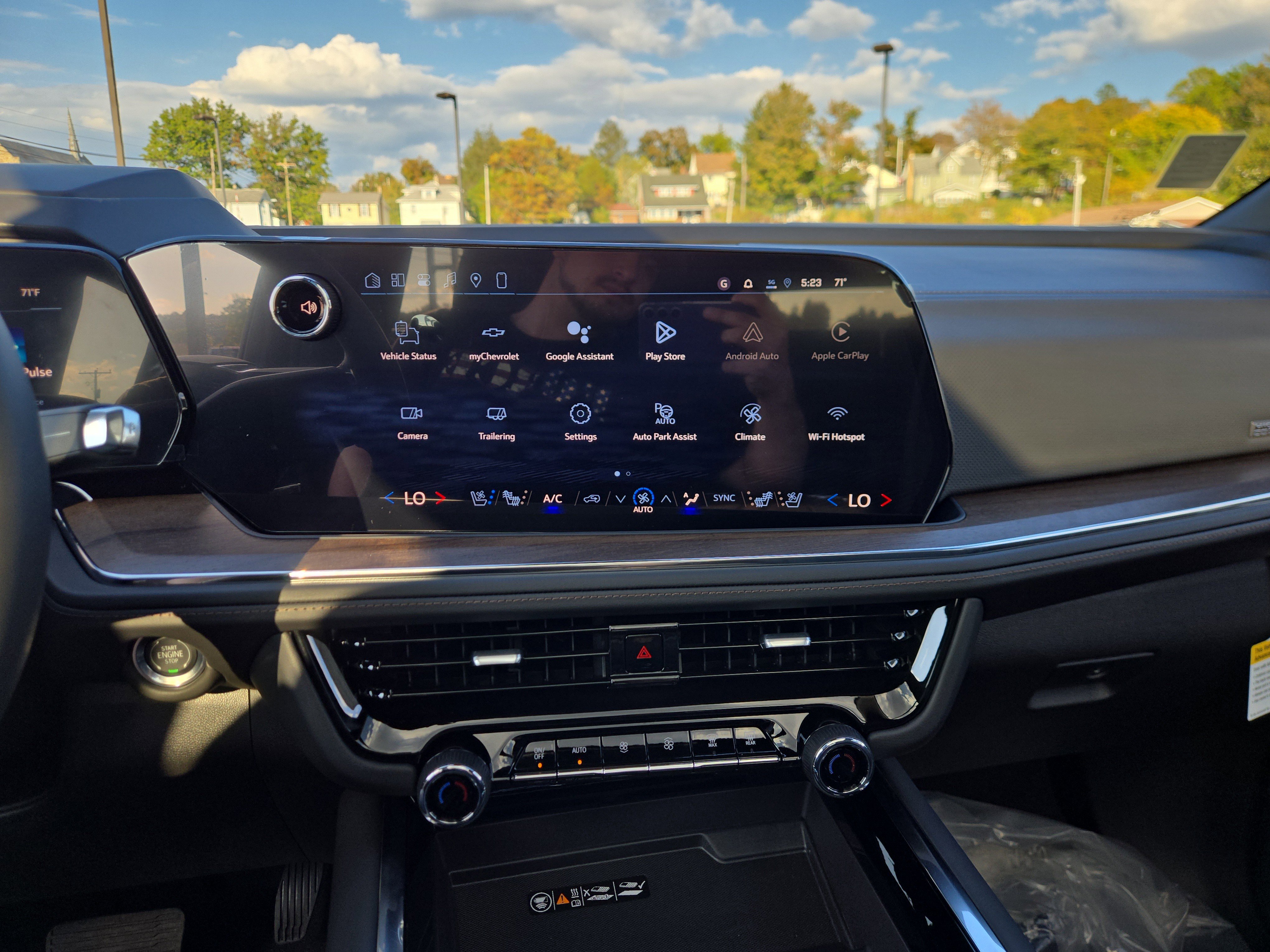 New 2026 Chevrolet Suburban High Country w/ Sun And Tow Package image 25