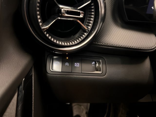 Certified 2025 Chevrolet Equinox LT FWD image 11