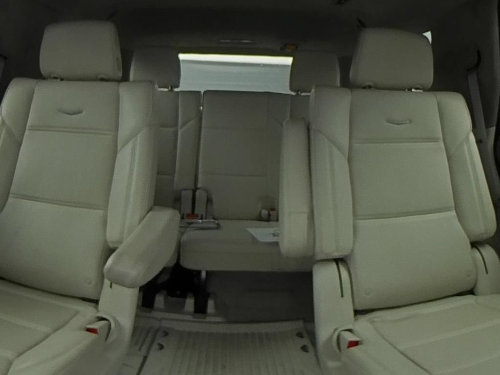 Used 2023 Cadillac Escalade Sport Platinum w/ LPO, ONYX Package AWD/4WD image 13