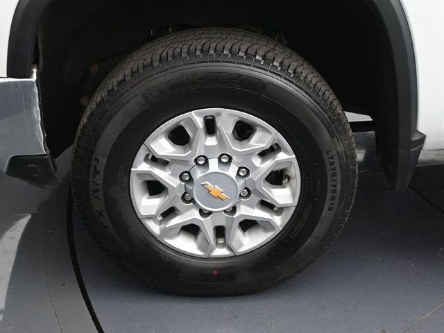Used 2024 Chevrolet Silverado 2500 LT image 25