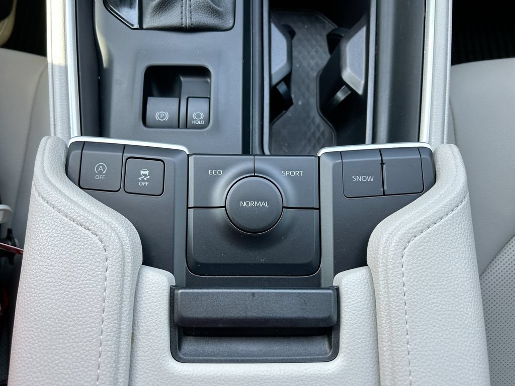Certified 2026 Toyota Grand Highlander FWD image 35