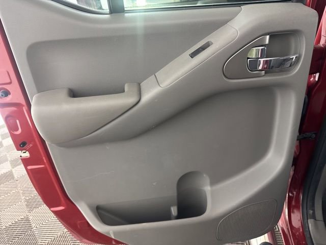 Used 2020 Nissan Frontier SV image 21