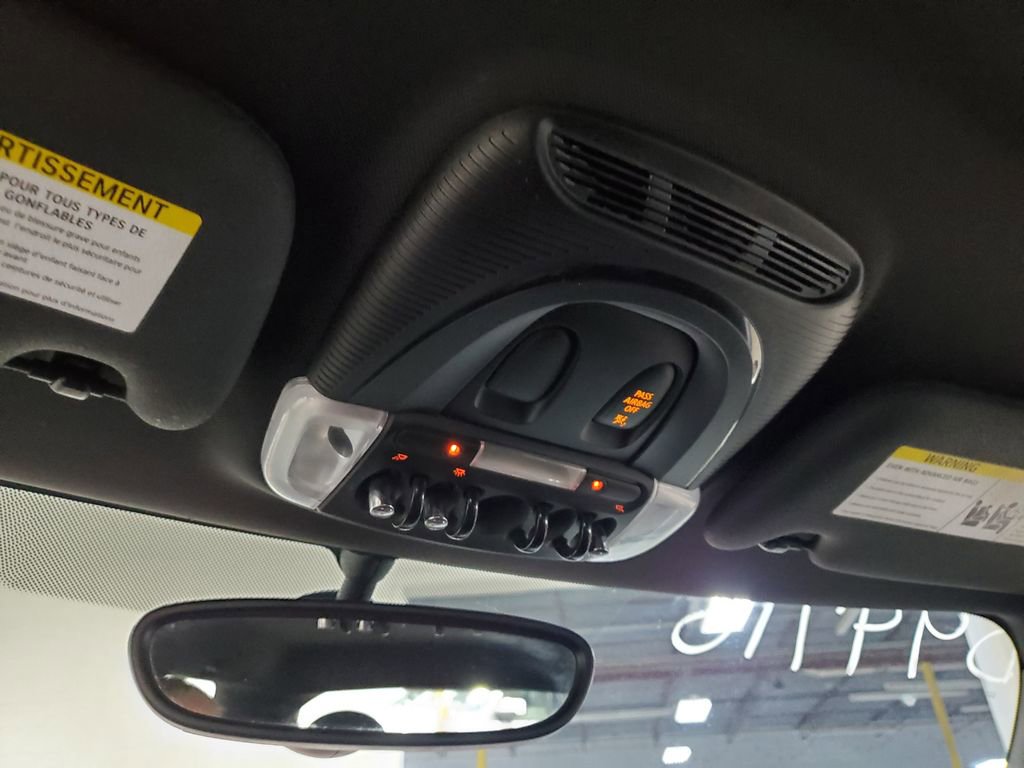 Used 2017 MINI Cooper S image 26