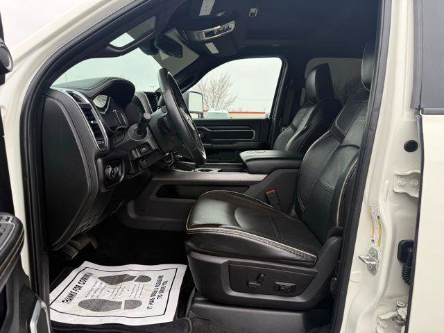 Used 2024 RAM 2500 Laramie w/ Sport Appearance Package image 27