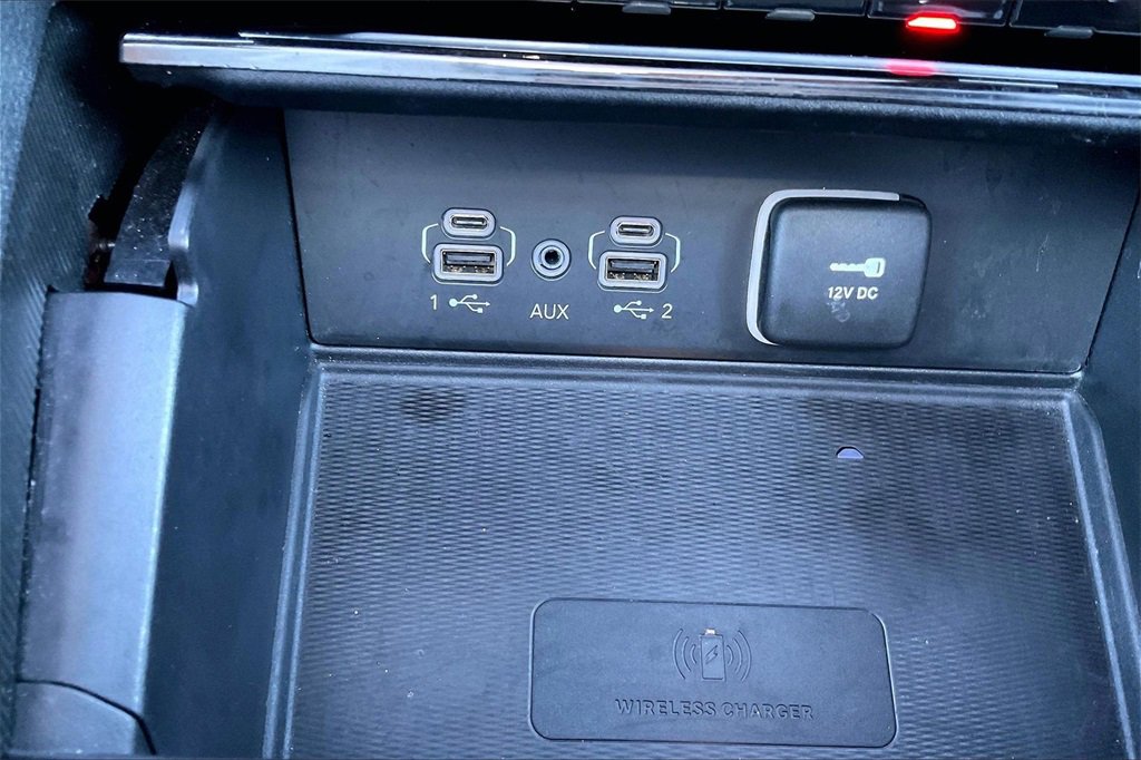 Used 2024 Jeep Grand Cherokee L Limited w/ Luxury Tech Group II image 33