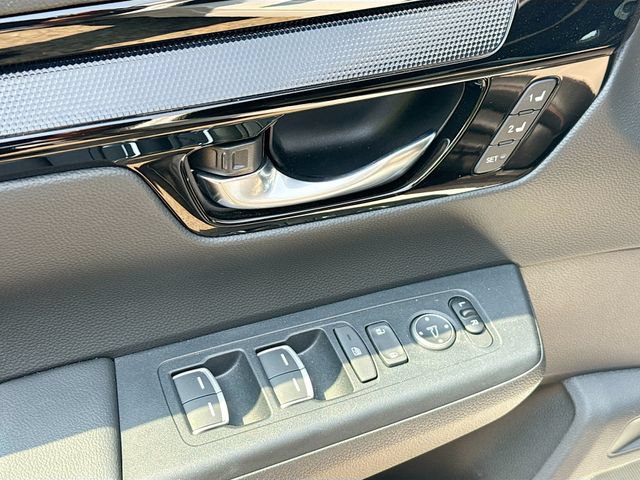 Used 2025 Honda CR-V Sport Touring image 22