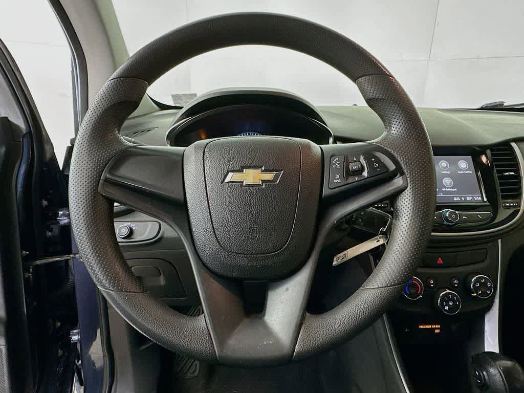 Used 2018 Chevrolet Trax LS FWD image 15