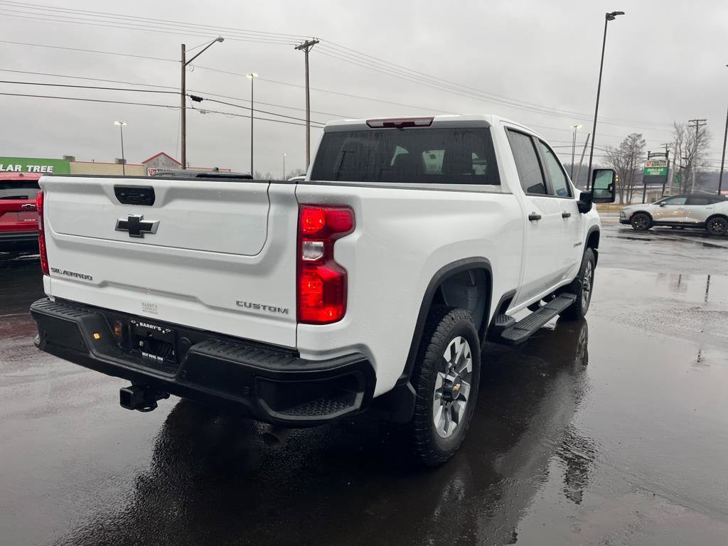 Used 2025 Chevrolet Silverado 2500 Custom w/ Custom Value Package image 5