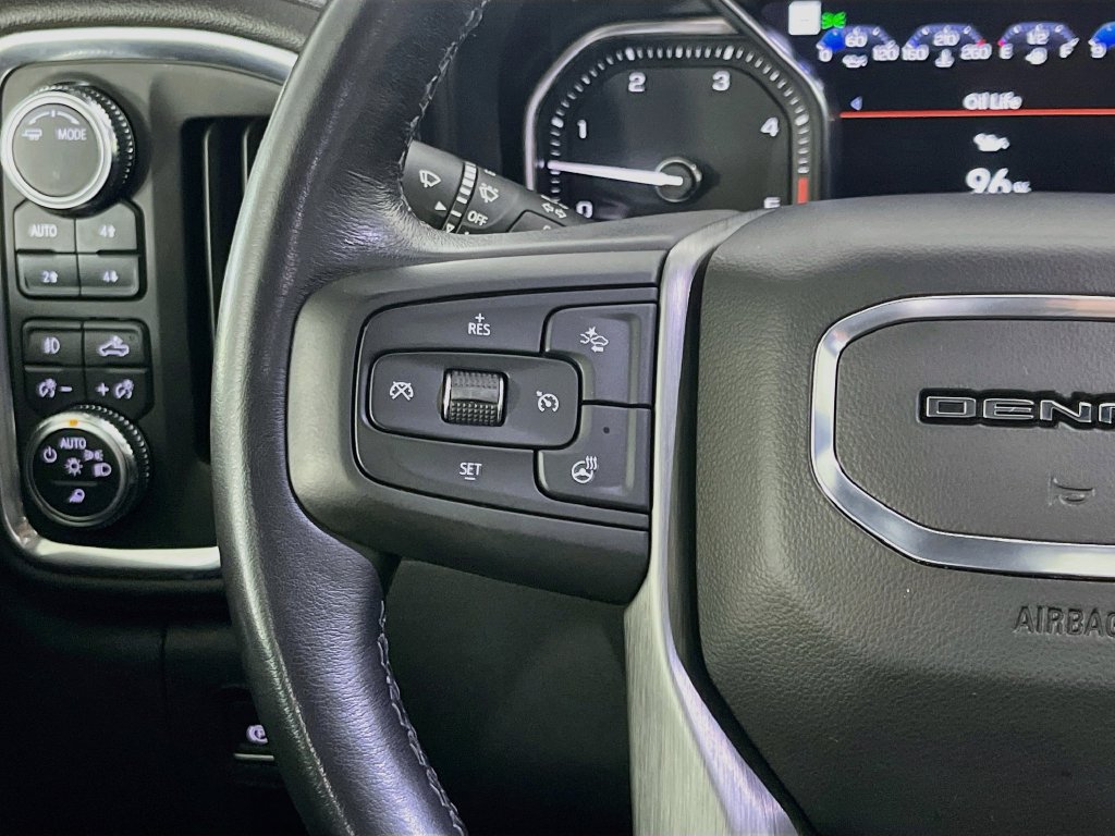 Used 2022 GMC Sierra 2500 Denali w/ Denali Ultimate Package AWD/4WD image 14