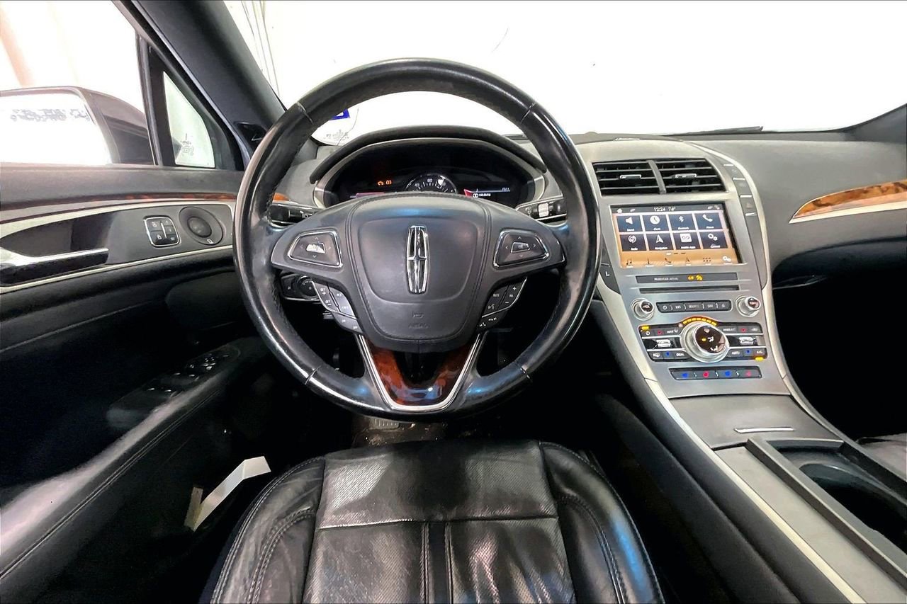 Used 2017 Lincoln MKZ Reserve FWD image 11
