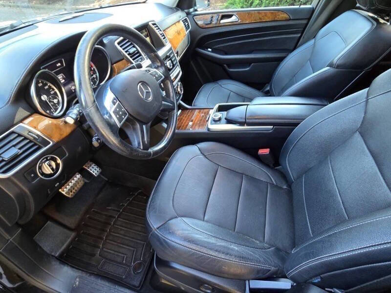 Used 2015 Mercedes-Benz ML 400 4MATIC image 3