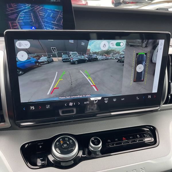 Used 2025 Ford Expedition Active AWD/4WD image 20