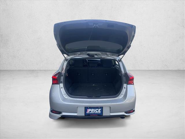 Used 2017 Toyota Corolla iM image 6