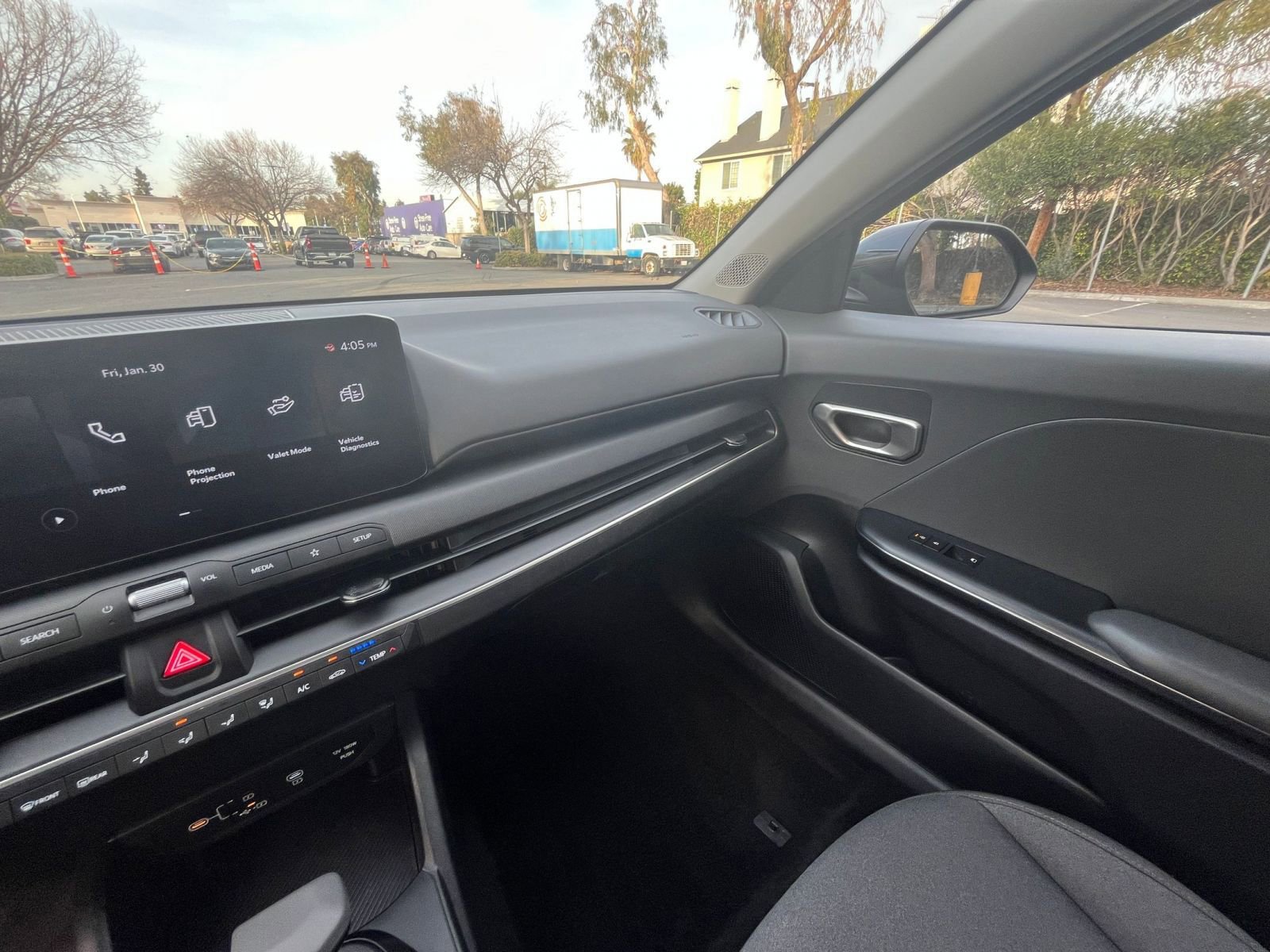 Used 2025 Kia K4 LXS image 34