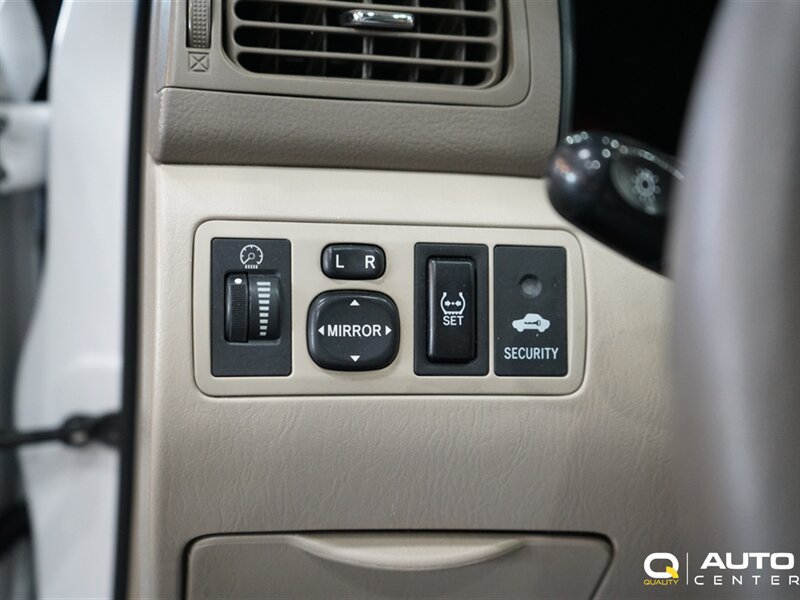 Used 2006 Toyota Corolla LE w/ Audio Value Pkg FWD image 18