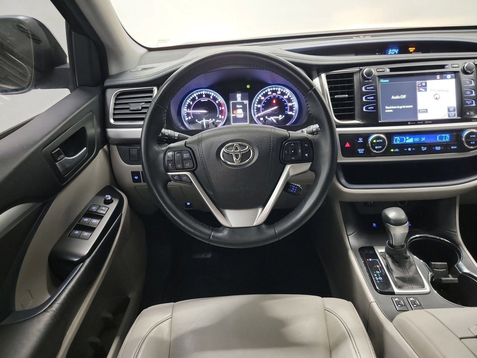 Used 2016 Toyota Highlander XLE AWD/4WD image 16