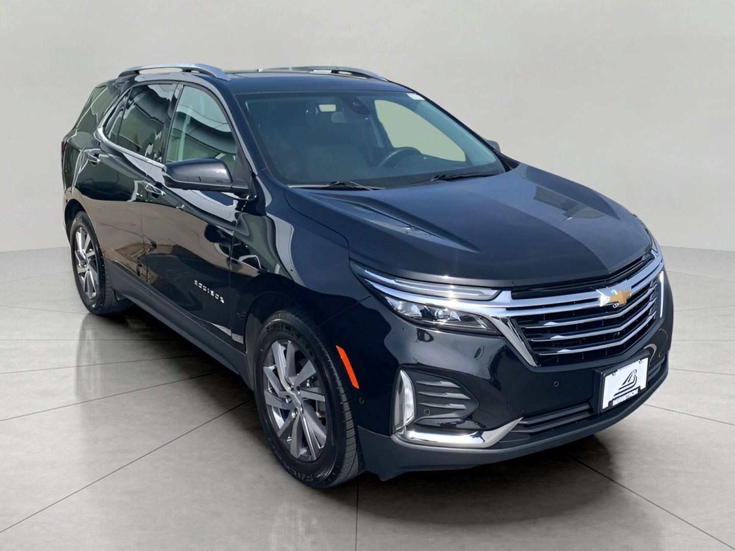 Certified 2022 Chevrolet Equinox Premier AWD/4WD image 3