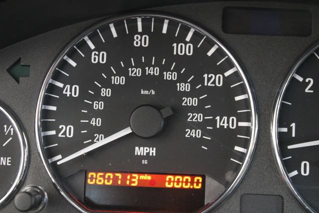 Used 2002 BMW Z3 2.5i RWD image 14