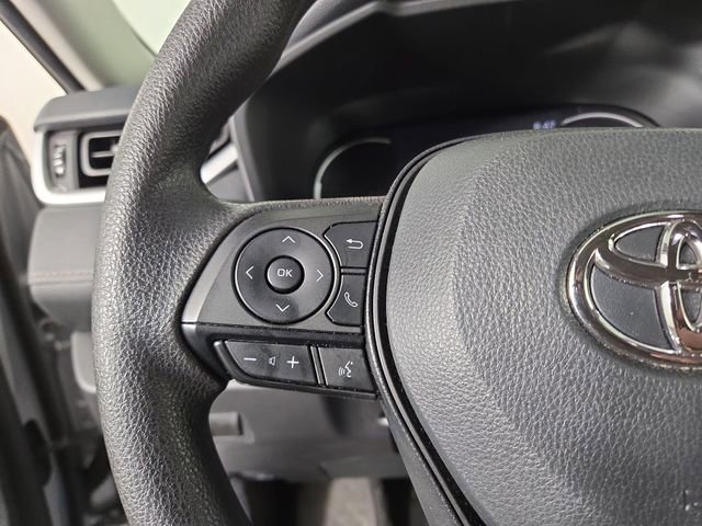 Used 2025 Toyota RAV4 XLE image 22