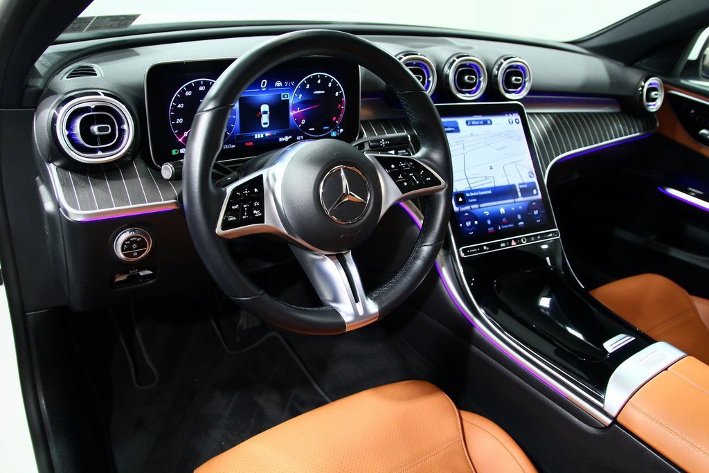 Used 2023 Mercedes-Benz C 300 Sedan image 5