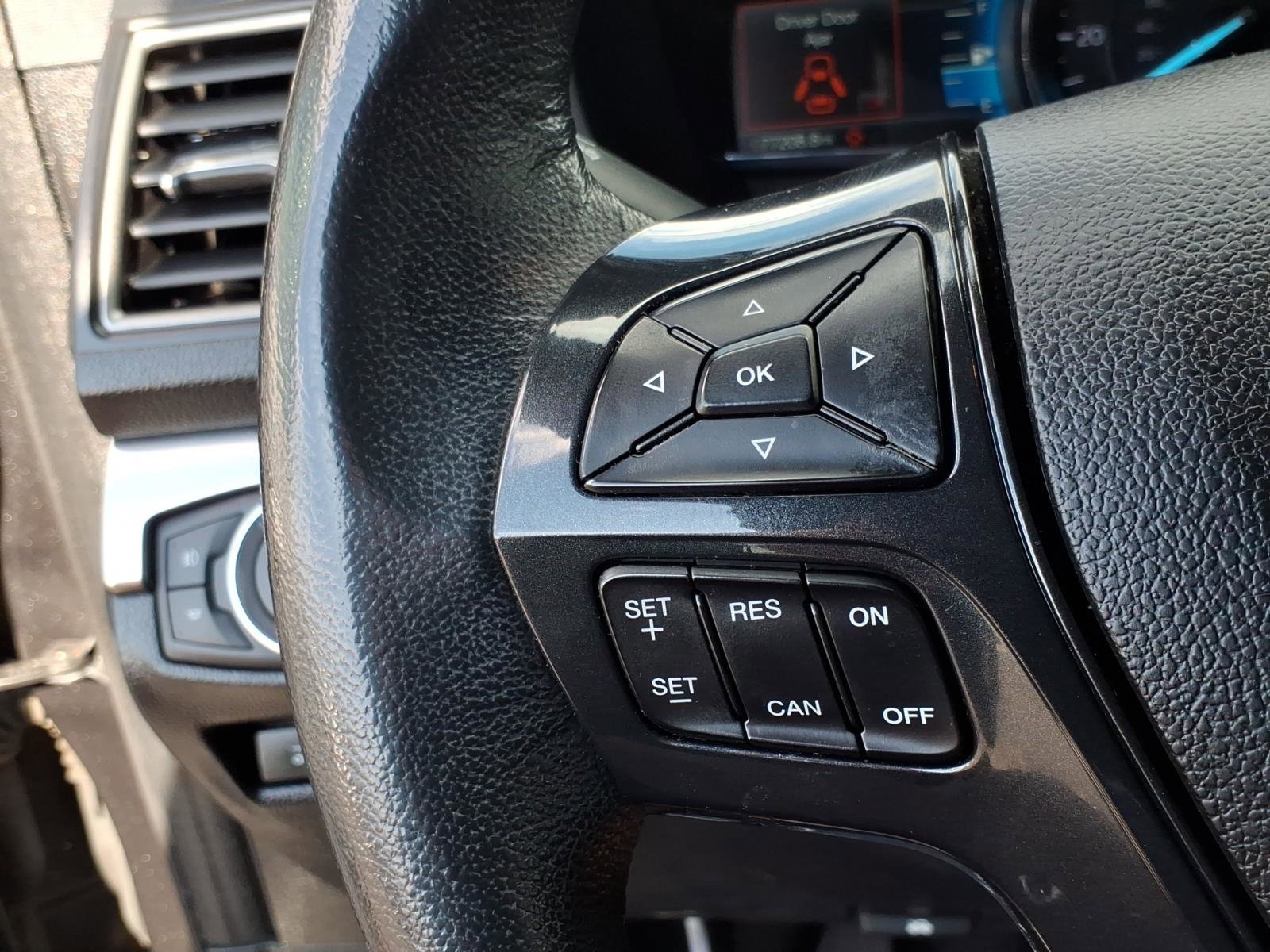 Used 2018 Ford Explorer XLT w/ Equipment Group 202A image 34