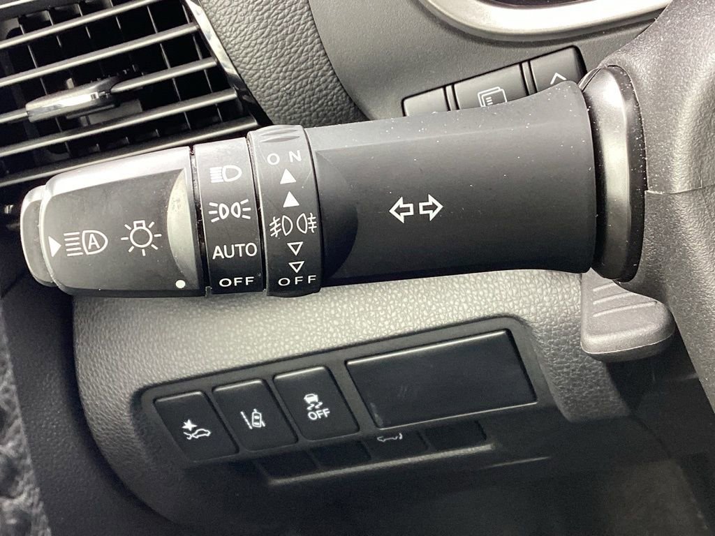Used 2025 Mitsubishi Eclipse Cross AWD image 27