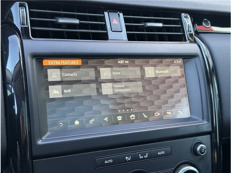 Used 2019 Land Rover Discovery SE AWD/4WD image 54