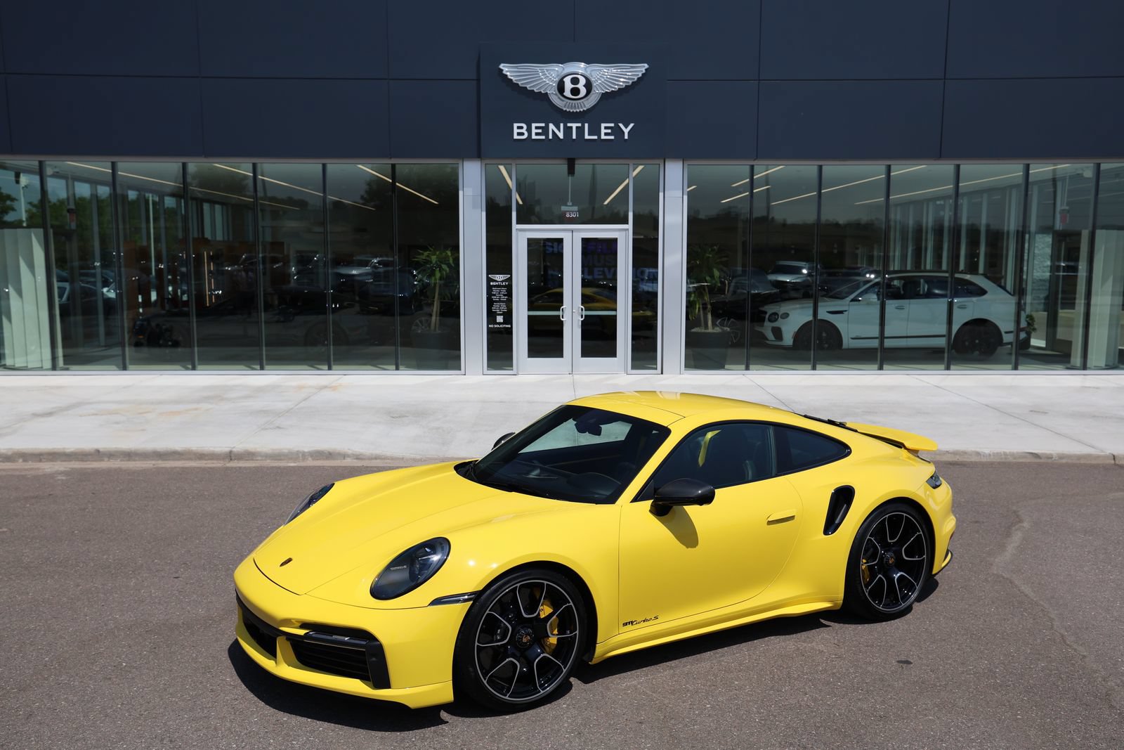 Used 2021 Porsche 911 Turbo S AWD/4WD image 1
