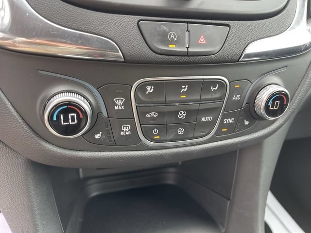 Used 2024 Chevrolet Equinox LT FWD image 18