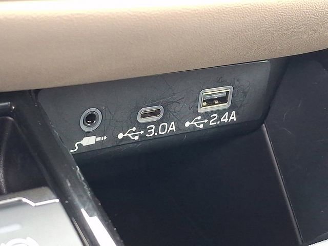 Certified 2025 Subaru Outback Premium image 21