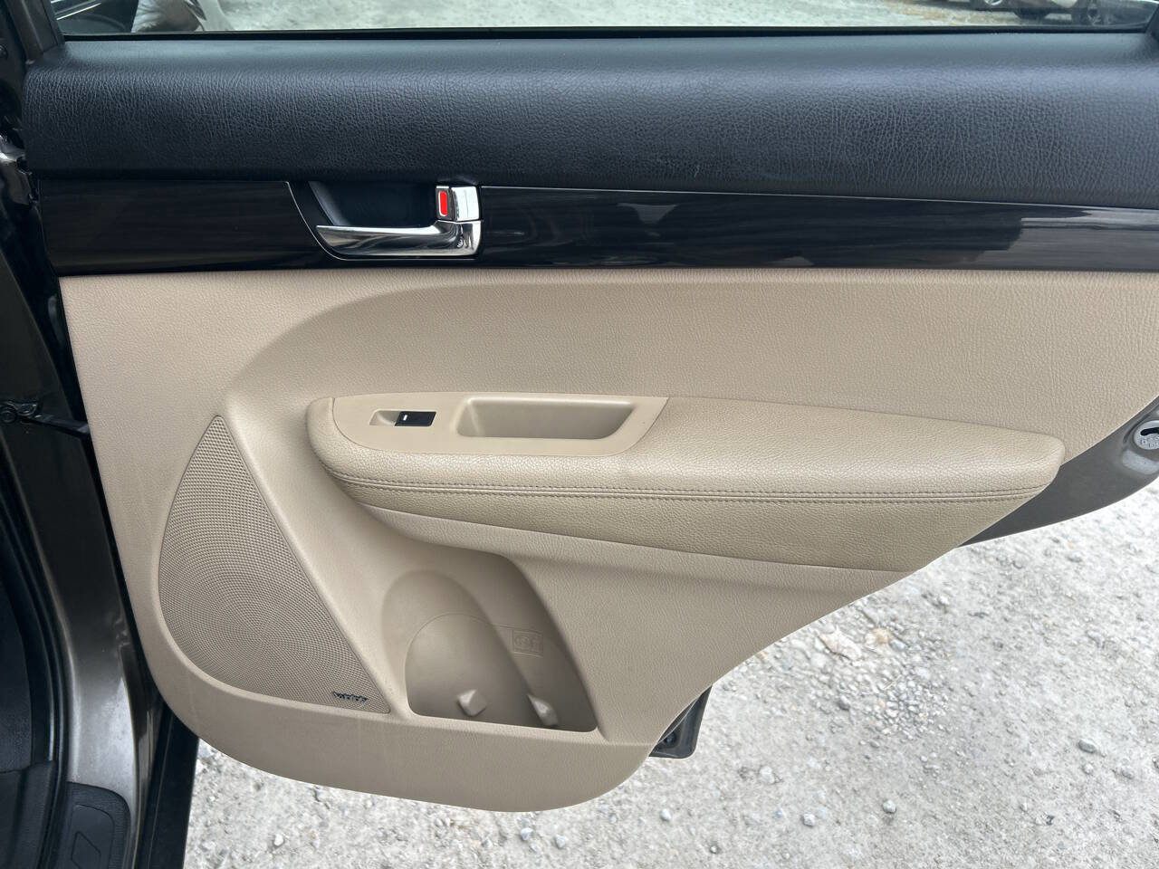 Used 2013 Kia Sorento EX w/ Premium Plus Pkg image 18