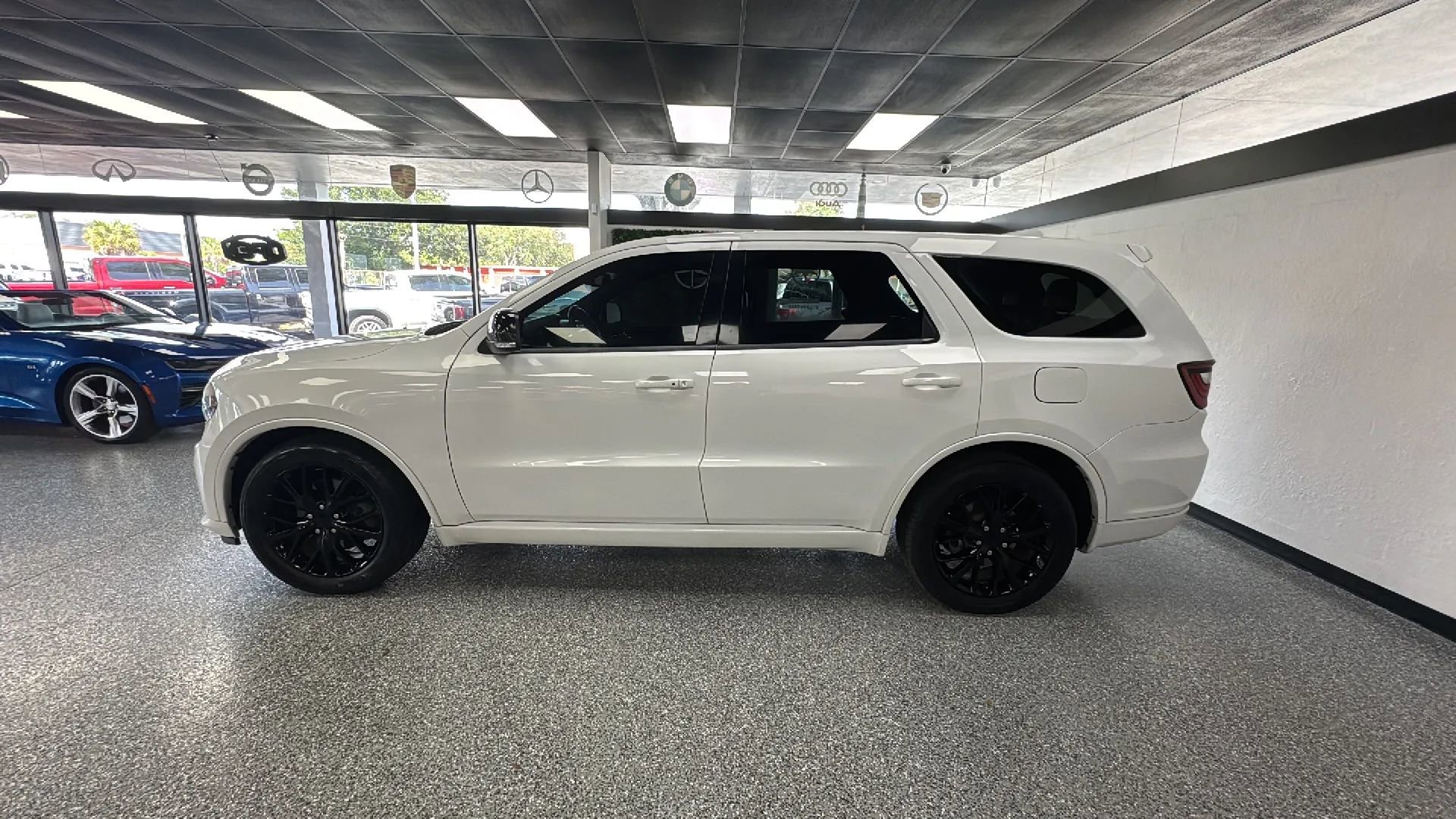 Used 2015 Dodge Durango R/T w/ Technology Group RWD image 4