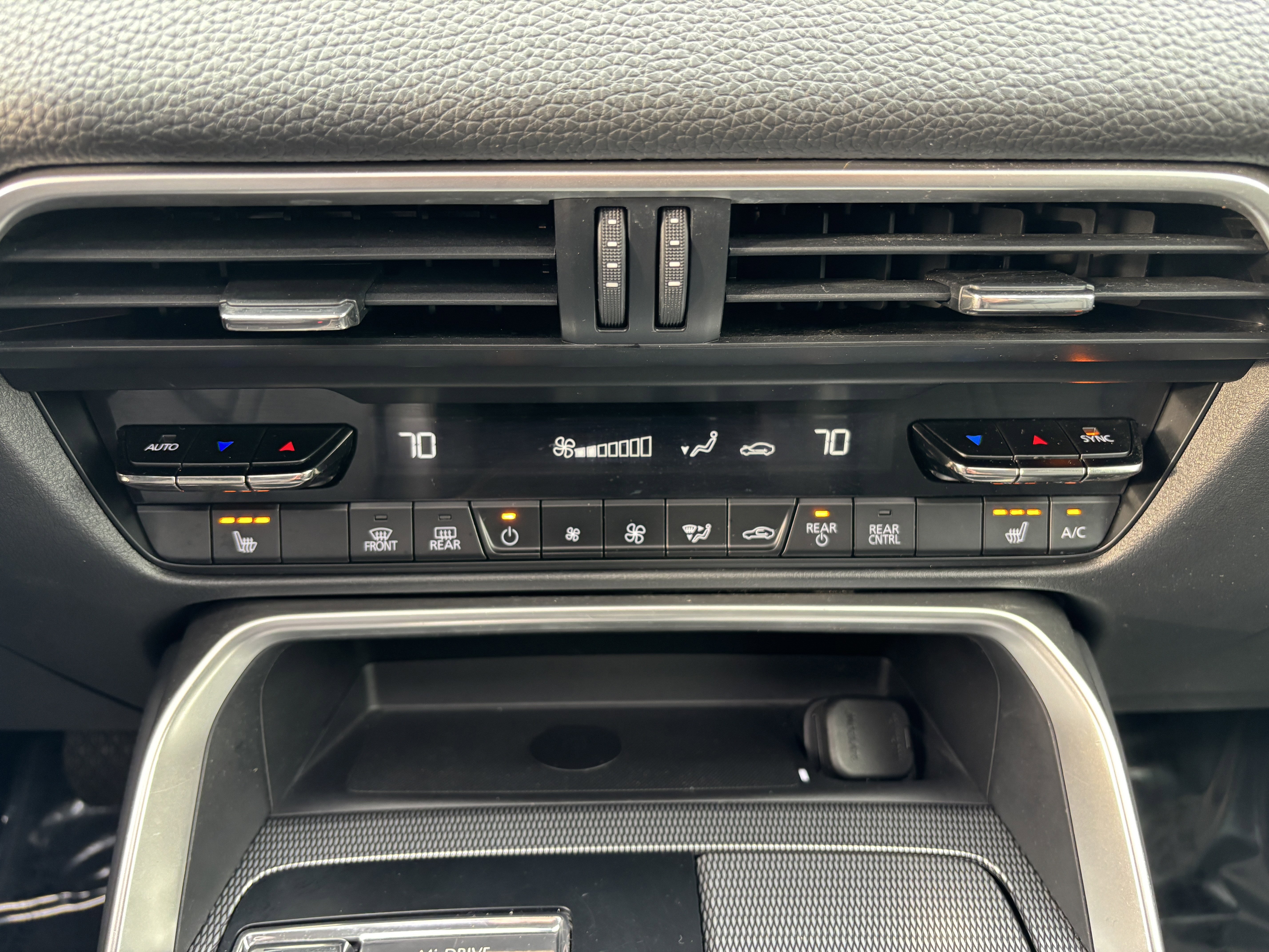 Used 2024 MAZDA CX-90 3.3 Turbo w/ Premium Package image 36