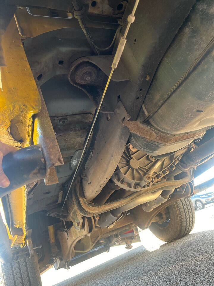 Used 2008 Ford F350 XLT image 16